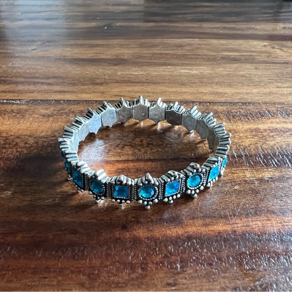 Blue Jewel Bracelet - Picture 1 of 3